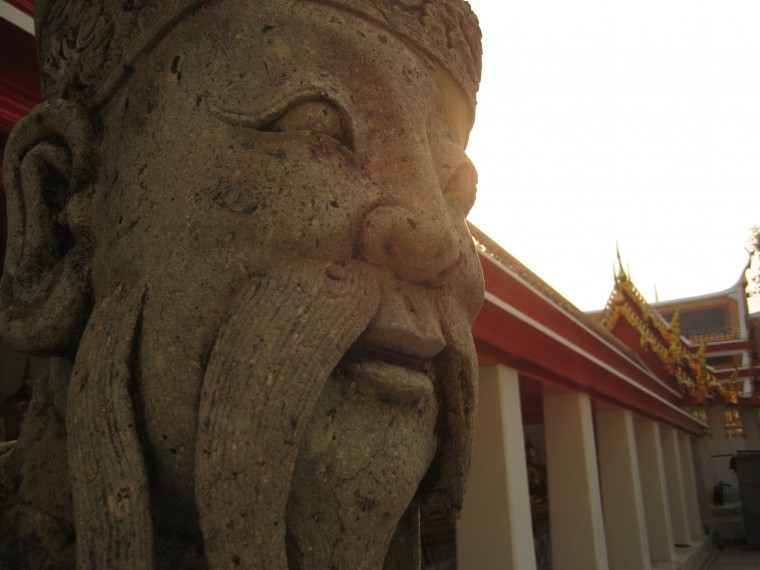 Wat Pho Statue